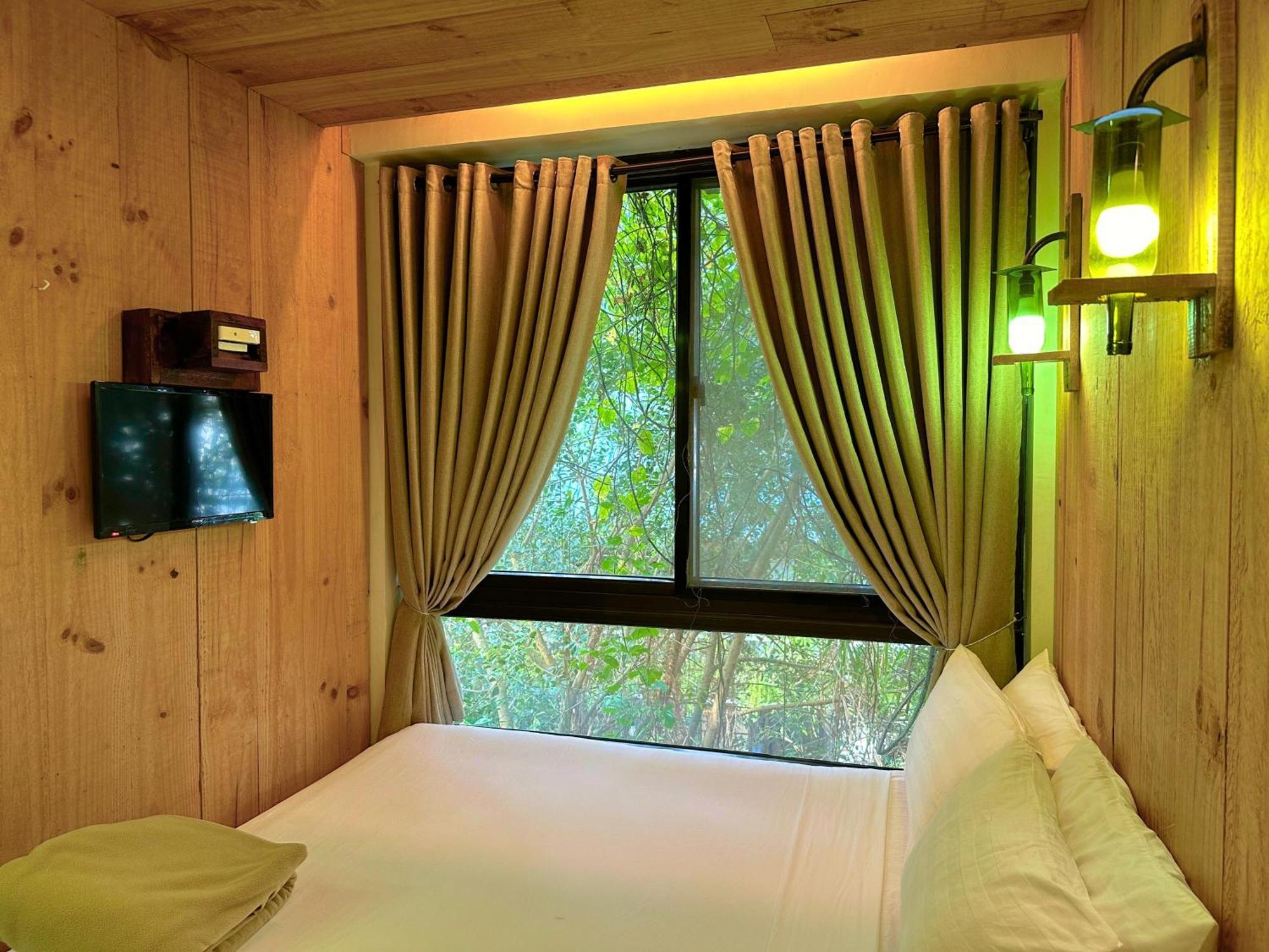 Cabins By Eco Hotels Tagaytay City Room photo